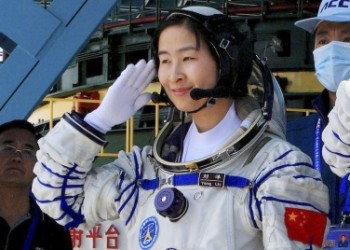Китай впервые отправил в космос женщину-космонавта